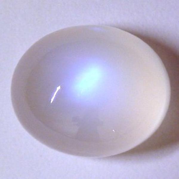 Natural Moonstone 4-5 Carats Oval